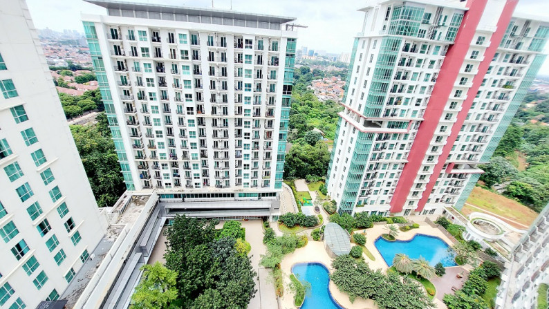 Apartemen di Woodland Park Residence, Jakarta Selatan, Tower Matoa, Hanya selangkah ke Stasiun KA Kalibata,  2 BR, Furnished