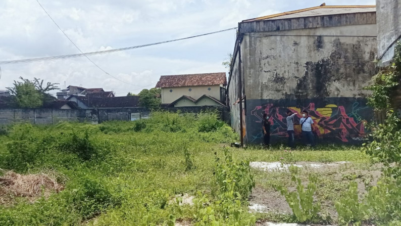 Tanah Luas di pusat bisnis Jl.Urip Sumohardjo - Yogyakarta