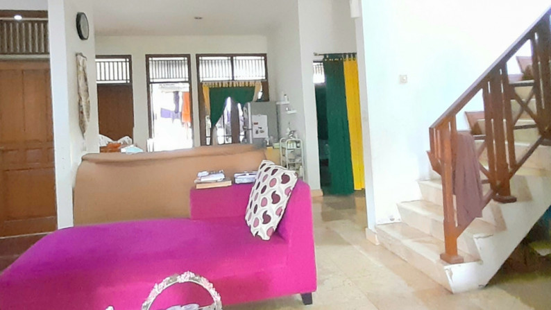 Rumah 2 Lantai di Cimanggis Depok Luas 249m Harga 3M Nego