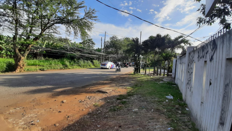 Rumah Perlu Renovasi Lokasi Strategis di Lebak Bulus