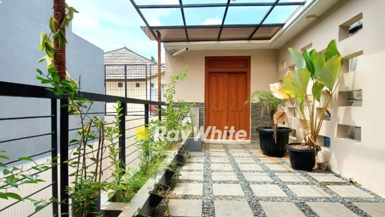 Rumah Cantik dan Modern Di Cinere