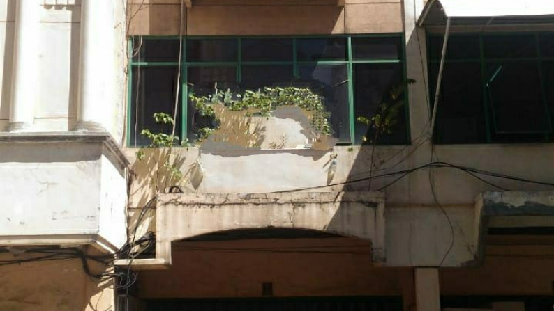 Dijual / Disewakan Ruko 3 lantai di Pengampon Square, Surabaya