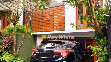 Dijual Rumah Cantik dan Modern Di Cinere