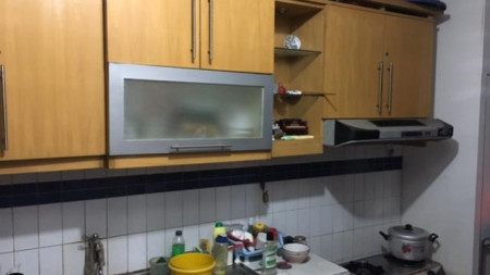 RUMAH KOMPLEK TAMAN LARANGAN, Luas 125 Meter, HARGA 1,3 M, NEGO.