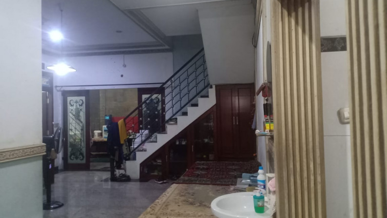 Rumah dijual Gayungsari Barat Surabaya