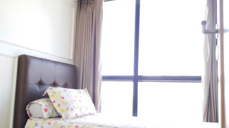 JUAL/SEWA Apartemen Lux, 2 BR, Full Furnish, Lokasi Tengah Kota Surabaya, View Suramadu, Siap Huni, bisa sewa !!