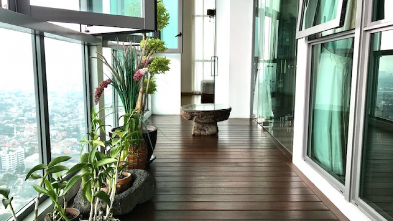 Sewa Apartemen di Kemang Village Residence Penthouse