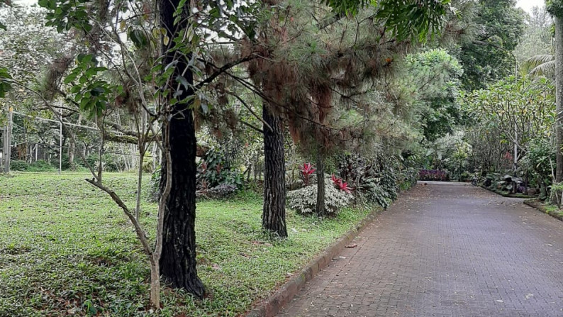 Rumah Hitung Tanah dalam Komplek Elite Villa Cinere Mas