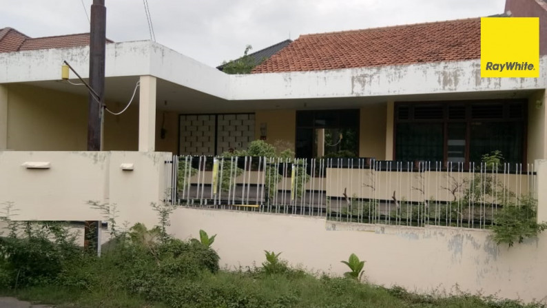 Dijual Rumah di Jalan Gayungsari, Surabaya