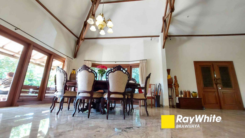 Rumah Di Jalan Bangka, Jakarta Selatan, Rumah 1 Lantai, Bebas Banjir, Siap Huni, Private Pool, Luas Tanah 1126 m2