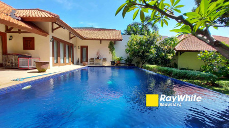 Rumah Di Jalan Bangka, Jakarta Selatan, Rumah 1 Lantai,  Bebas Banjir, Siap Huni, Private Pool, Luas Tanah 1126 m2