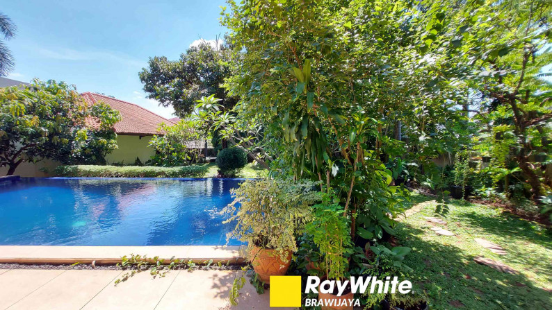 Rumah Di Jalan Bangka, Jakarta Selatan, Rumah 1 Lantai, Bebas Banjir, Siap Huni, Private Pool, Luas Tanah 1126 m2