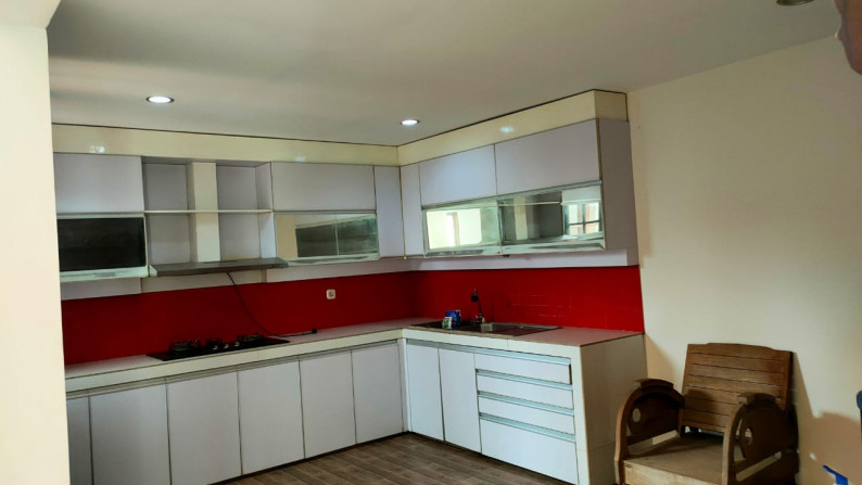 Rumah Siap Huni Full Furnished Dalam Cluster Taman Senayan, Bintaro Jaya