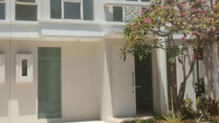 Dijual Rumah di Grand Pakuwon Cluster Adelaide, Surabaya
