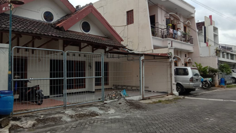 RUMAH TINGGAL ISEWAKAN DI PERUM GRAHA SINDUADI, DEKAT KAWASAN KAMPUS UGM