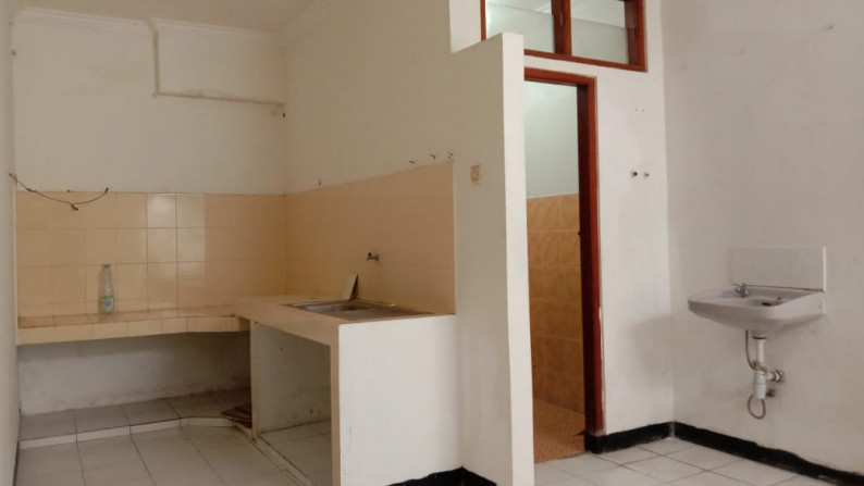 RUMAH TINGGAL ISEWAKAN DI PERUM GRAHA SINDUADI, DEKAT KAWASAN KAMPUS UGM