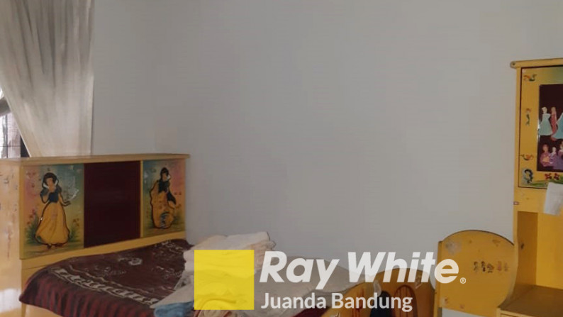 Rumah Terusan Cigadung Timur