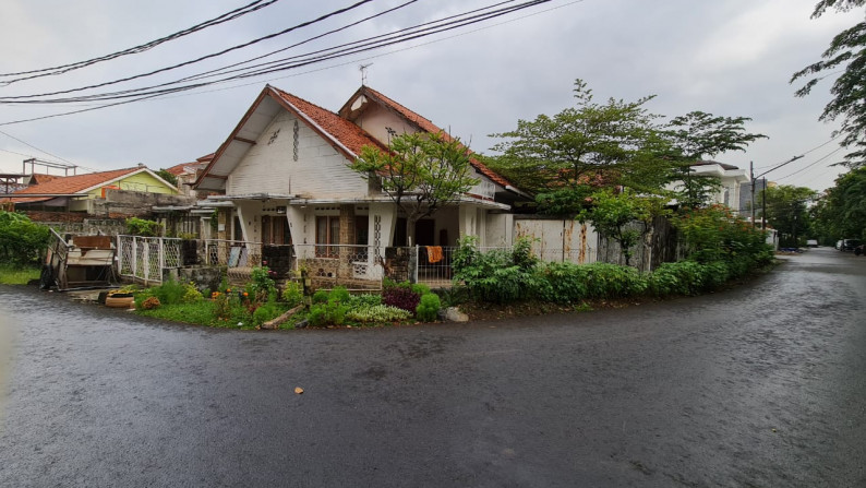 Rumah Tua Jl Nilam Raya, Rawamangun, Luas 510m2