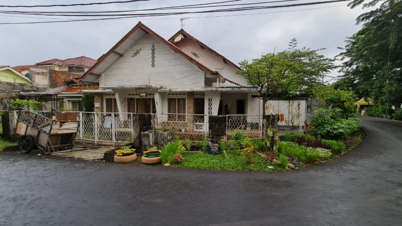 Rumah Tua Jl Nilam Raya, Rawamangun, Luas 510m2