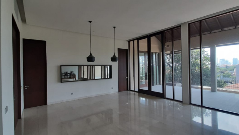 4 bedroom Penthouse inside a small compound Antasari, Cilandak