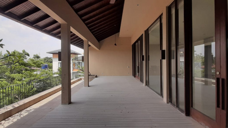 4 bedroom Penthouse inside a small compound Antasari, Cilandak