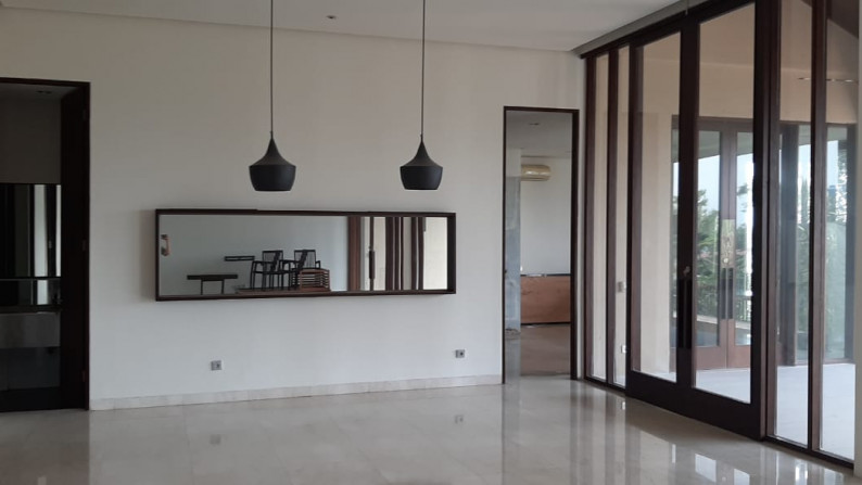 4 bedroom Penthouse inside a small compound Antasari, Cilandak