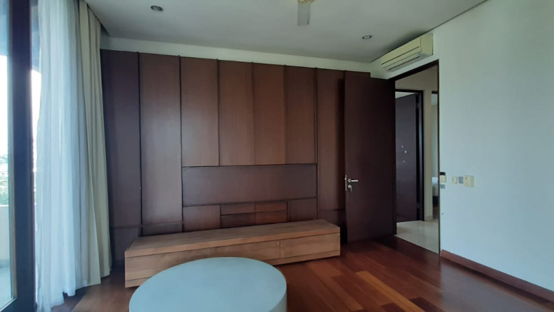 4 bedroom Penthouse inside a small compound Antasari, Cilandak