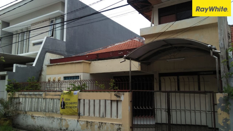 Dijual Rumah 1,5 lantai di Jl Karang Empat Surabaya