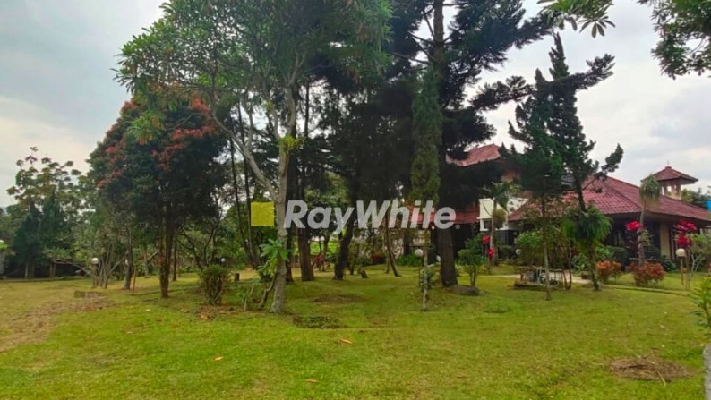 Dijual Villa Cantik Terawat dengan View Indah Di Cianjur Puncak