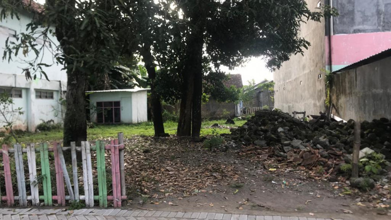 TANAH SELUAS 176 METER PERSEGI DI POGUNG LOR DEKAT KAMPUS UGM