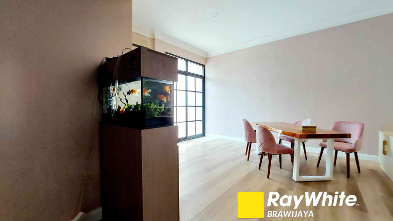 Rumah Di Dalam Kompleks Liga Mas, Pancoran, Jakarta Selatan, Siap Huni, Baru Renovasi, Dekat Akses tol Dalam Kota