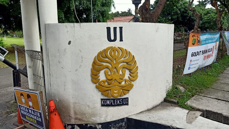 Dijual Rumah Kompleks UI Ciputat