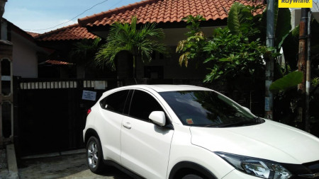 Dijual Rumah Kost Eksklusif Full Furnish di Jalan Lesti, Surabaya