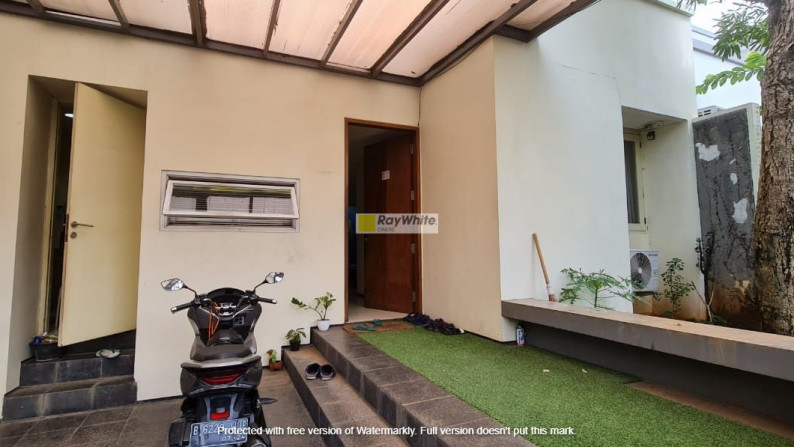 Rumah Simple Modern Lokasi Strategis Bintaro Sektor 2