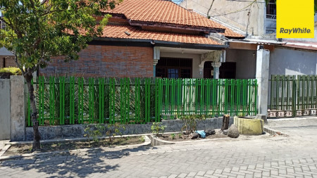 Dijual Rumah di Ketintang Selatan, Surabaya