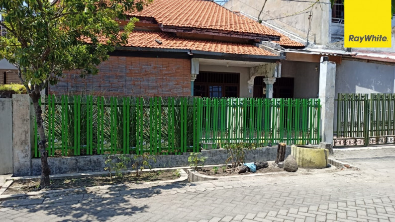 Dijual Rumah di Ketintang Selatan, Surabaya