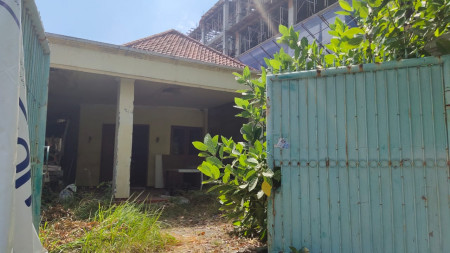 Rumah usaha disewakan Raya Opak Surabaya