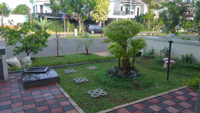 Rumah Heliconia, Harapan Indah luas 250m2