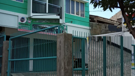 Dijual 2 Ruko jadi 1 di Jl Rungkut Asri, Surabaya