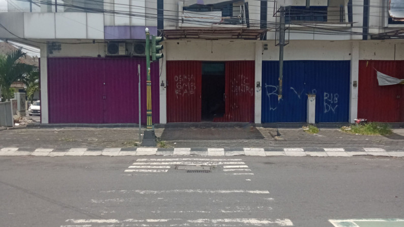 RUKO 2 LANTAI DI JL JUMINAHAN DEKAT RS BETHESDA LEMPUYANGAN