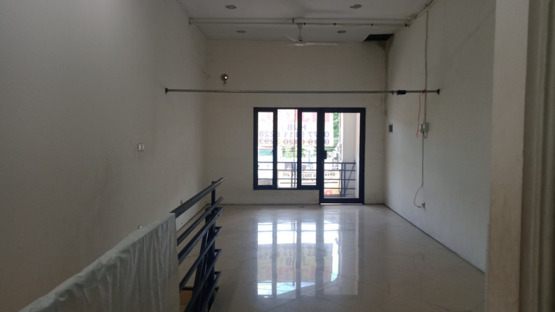 RUKO 2 LANTAI DI JL JUMINAHAN DEKAT RS BETHESDA LEMPUYANGAN