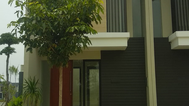 Rumah dijual Northwest Lake Surabaya