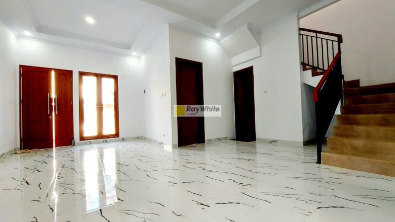 Rumah Brand New Modern Style Dalam Town House Di Lebak Bulus