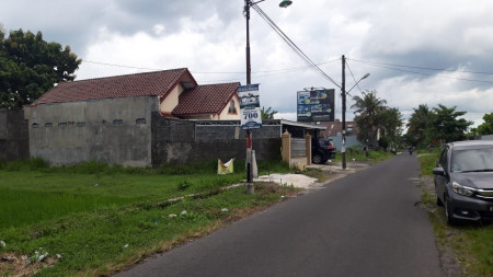 TANAH PEKARANGAN SELUAS 760 METER PERSEGI, DI JL BERINGIN, DEKAT JL RAYA TAJEM