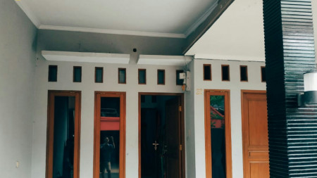 Rumah dijual di pondok gede komplek taspen I Hartono