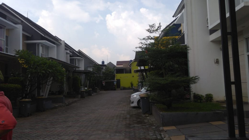 Dijual Rumah Cluster Private di Daerah Jurang Mangu Harga Nego #AWAG