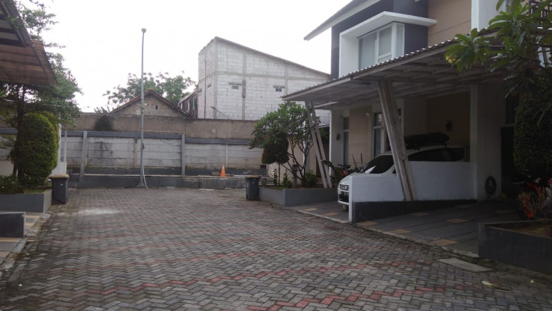 Dijual Rumah Cluster Private di Daerah Jurang Mangu Harga Nego #AWAG