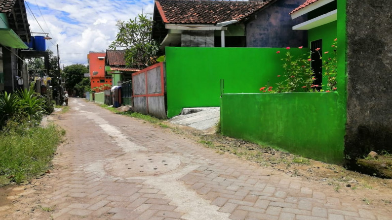 RUMAH MINIMALIS SIAP HUNI DI GG KALPIKO BEDOG, DEKAT RINGROAD BARAT