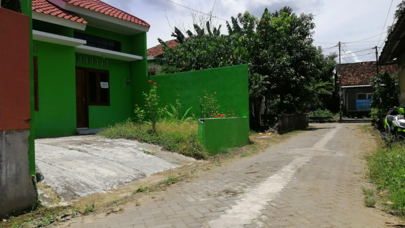 RUMAH MINIMALIS SIAP HUNI DI GG KALPIKO BEDOG, DEKAT RINGROAD BARAT