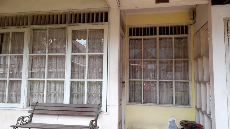 Rumah Murah Dijual Dengan Kondisi Apa Adanya @Bintaro